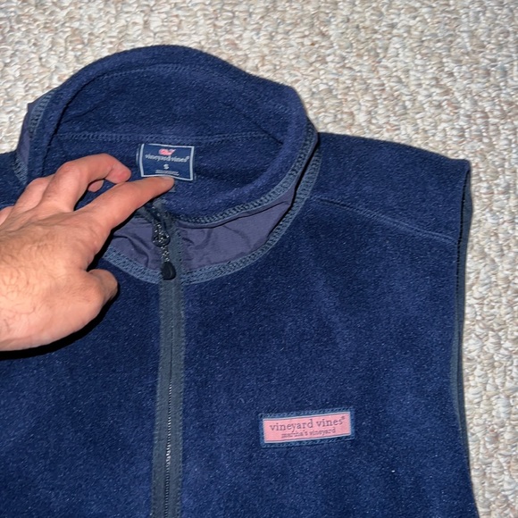 Vineyard Vines Fleece Vest - Picture 2 of 2